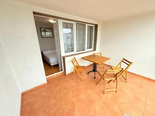 Alexandria * ダルウォボ